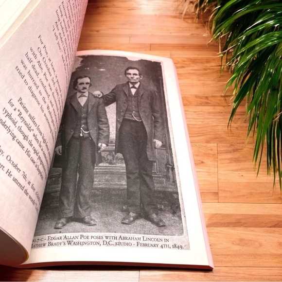 Abraham Lincoln: Vampire Hunter by Seth Grahame-Smith - Paperback - Picture 3 of 5